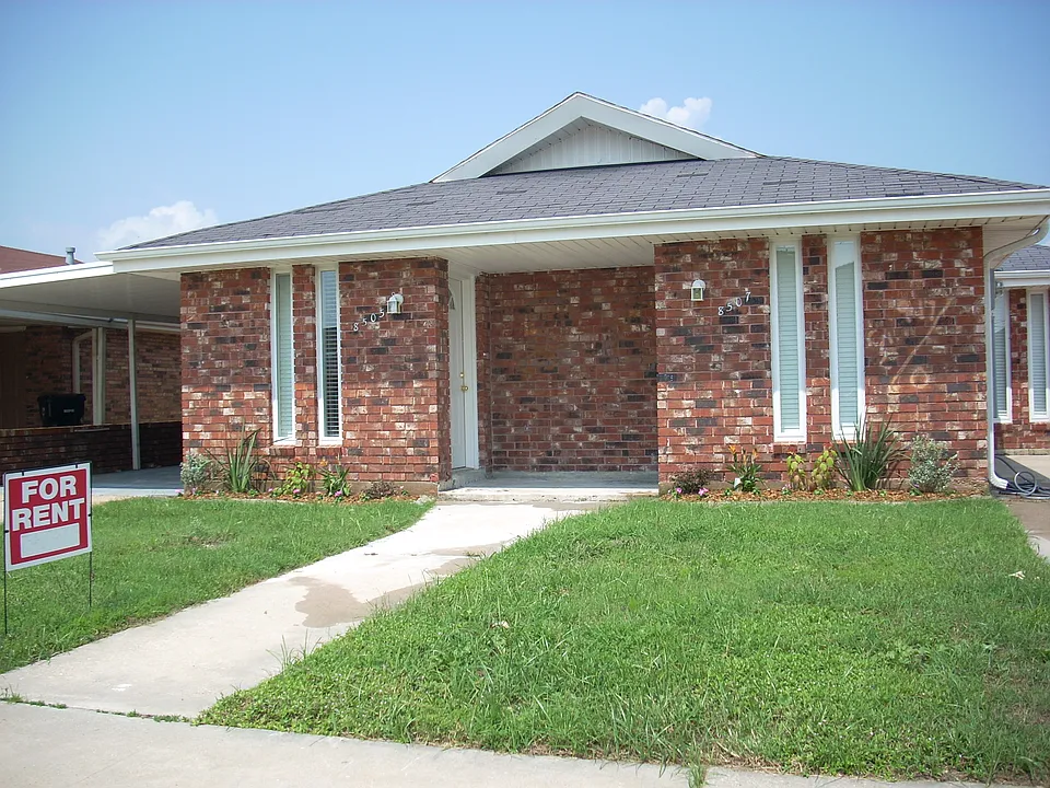 8505 Valor Dr