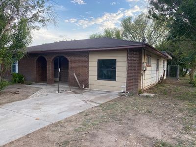 701 S Park St, Uvalde, TX, 78801