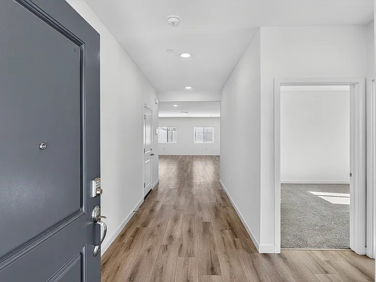 8825 Stratham Way — Photo 18