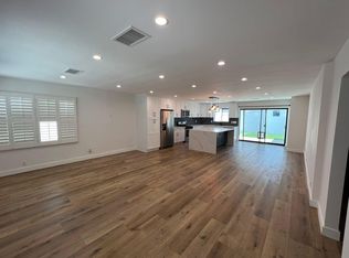 7040 Garden Grove Ave, Reseda, CA 91335