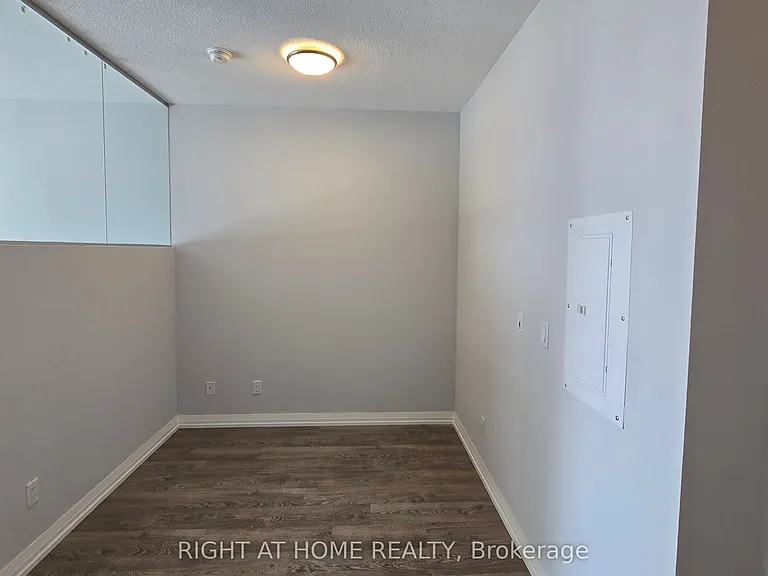 101 Erskine Ave #1506 — Photo 32