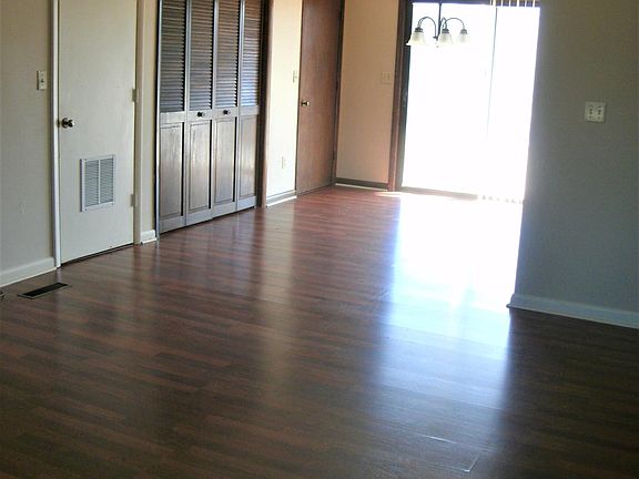 5th image of 16289 Flamingo Dr APT 1