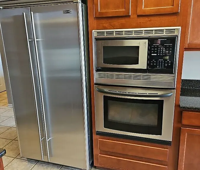 2154 Yale Cir #2154 — Photo 6