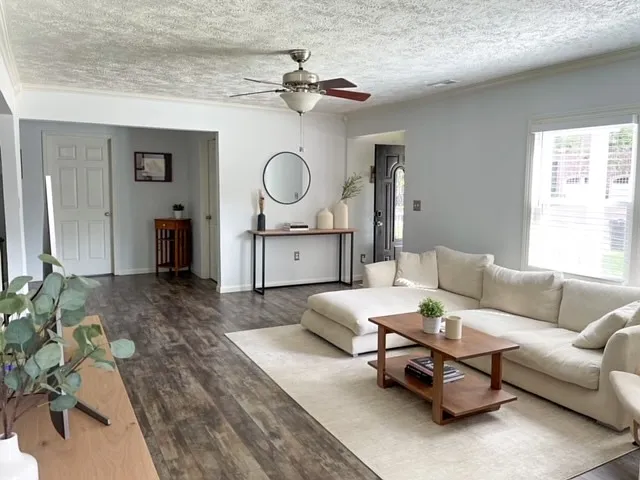 1907 Finnegan St — Photo 14