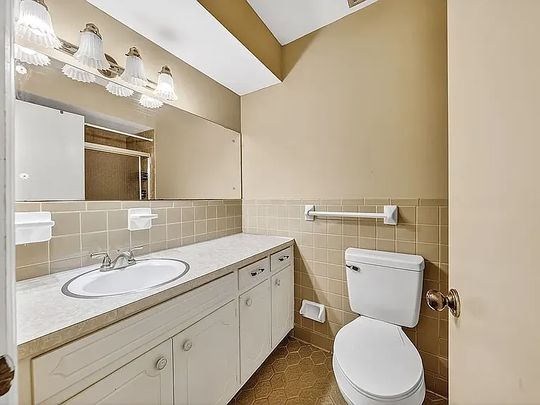 1315 Pagoda Dr — Photo 17