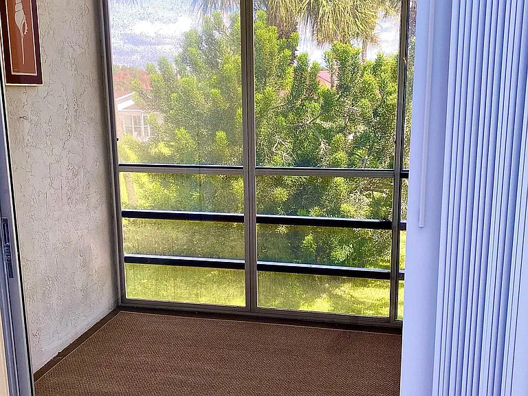 729 Capri Isles Blvd — Photo 13