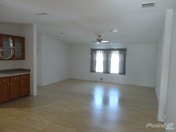 Laminate and Tile flooring