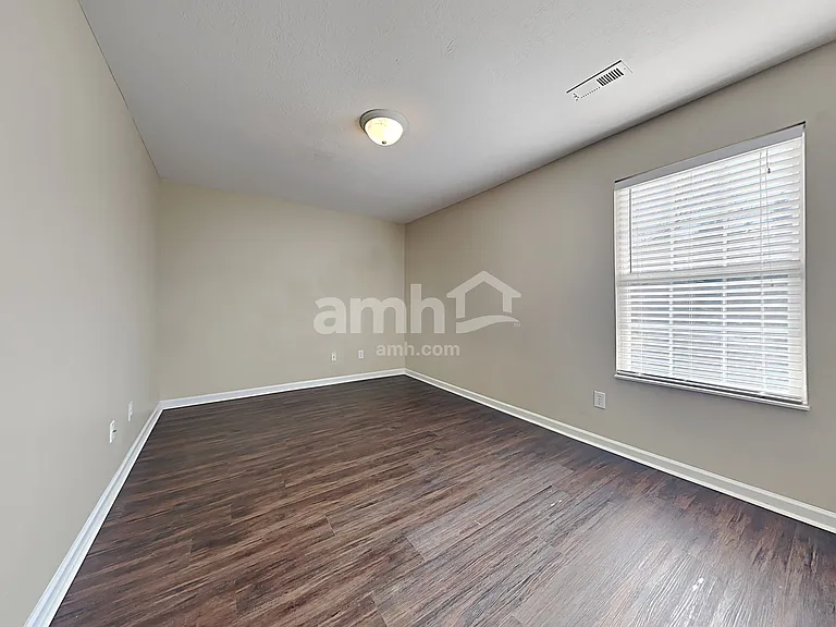 4449 Oakbank Ln — Photo 15