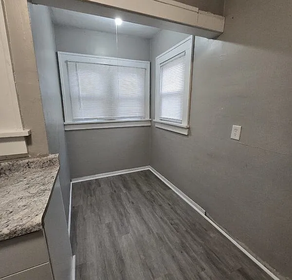 1216 Mattern Ave — Photo 7