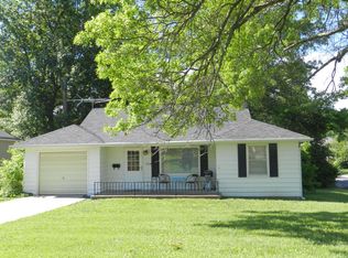 728 W 3rd St, Maryville, MO 64468