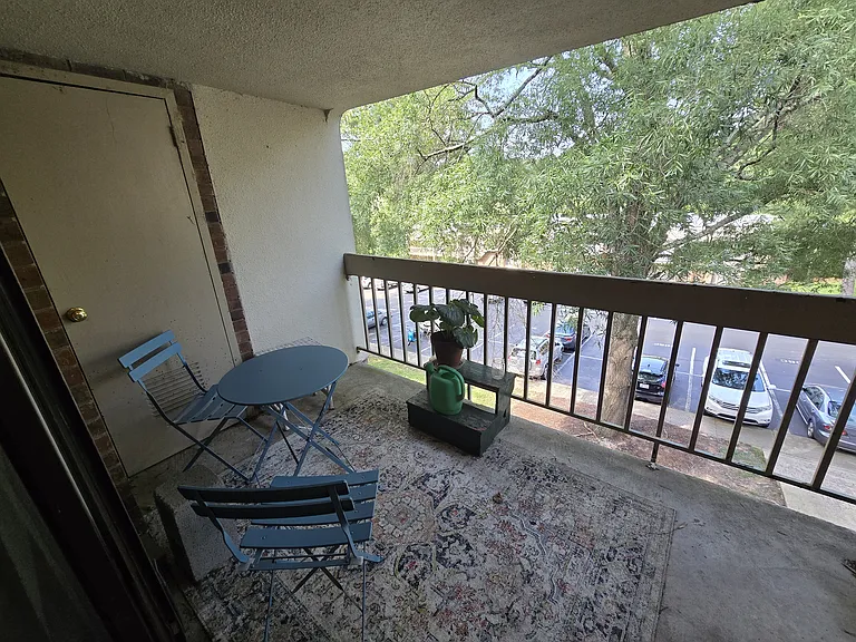 500 Umstead Dr #306C — Photo 7