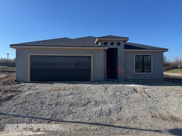 9736 N Montclair Ave