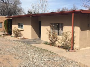 667 Old Santa Fe Trl, Santa Fe, NM 87505