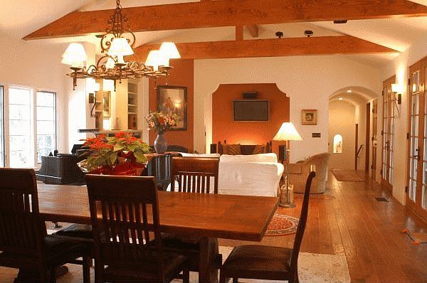 Beautiful, Open Great Room w/ 3 French Doors Opening to Courtyard