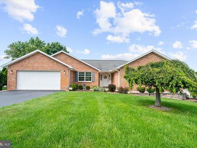 2395 Magnolia Dr, Gilbertsville, PA, 19525