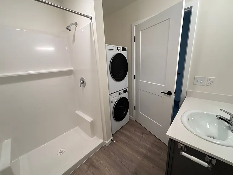 The Malt House Apartment Homes — Photo 13