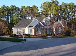 105 Cordova Ct, Cary, NC 27518