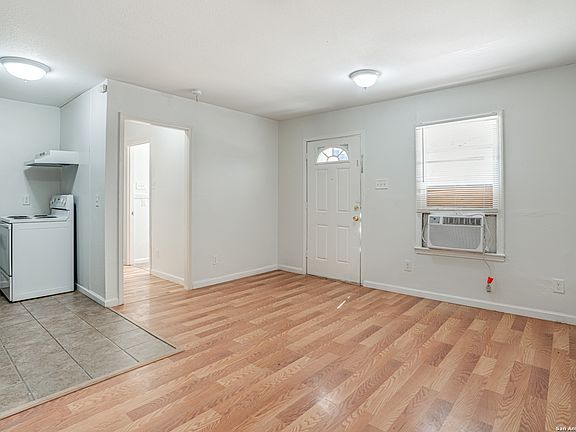 4th image of 111 KIPLING AVE