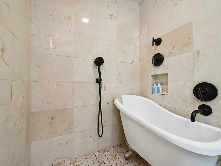 2800 Tomahawk Ct — Photo 26