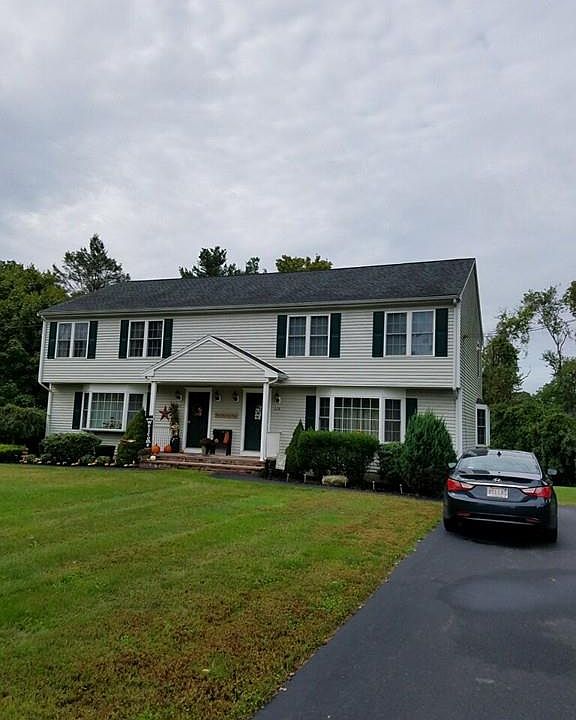2nd image of 628 Oak St #628