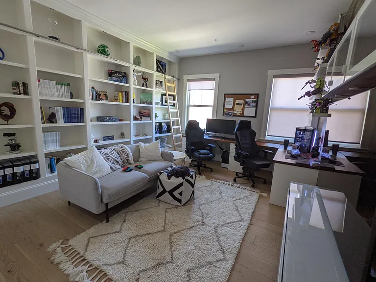 211 Union St #301 — Photo 17