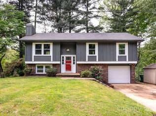 12 S Ridge Pl, Arden, NC 28704