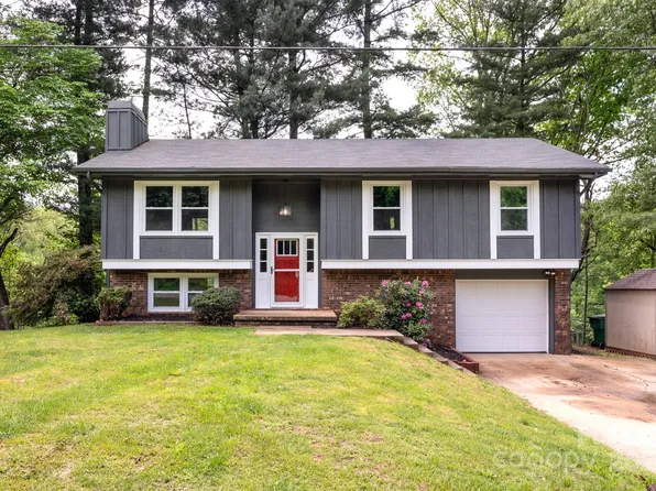 12 S Ridge Pl, Arden, NC 28704