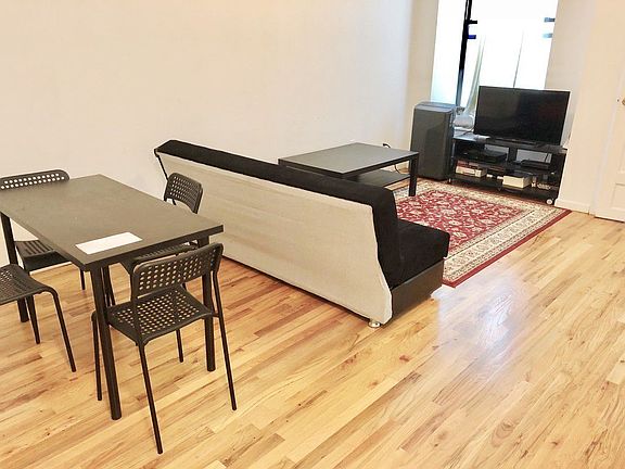 4th image of 113 E 102nd St APT 1C