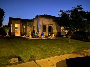 43927 Gingham Ave, Lancaster, CA 93535