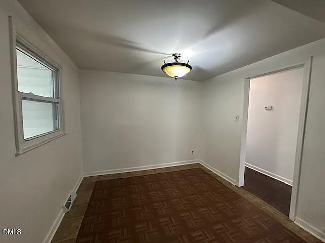 1718 Lamb Ave — Photo 3