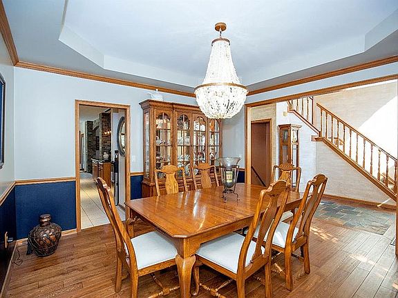 4th image of 6761 Little River Ln