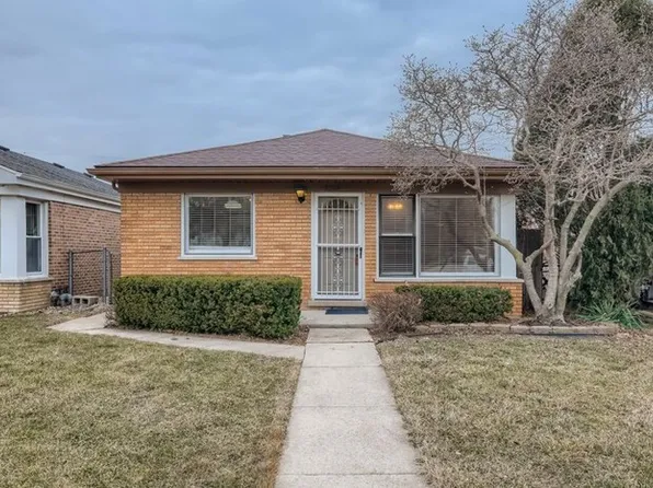 7504 Latrobe Ave, Burbank, IL 60459