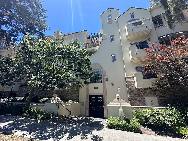 4601 Coldwater Canyon Ave #305 — Photo 1