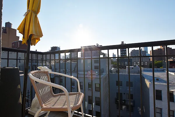 Rented by REAL New York | media 12