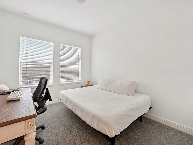 8412 Karrer Ter — Photo 26