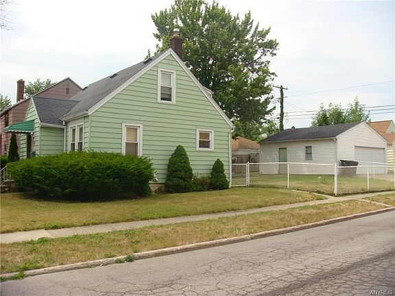 4th image of 97 Henderson Ave