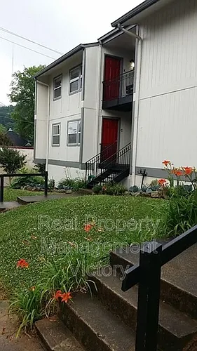 1171 16th Ave S Photo 1