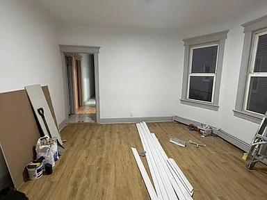 958 Grove St #2 — photo 3 of 6
