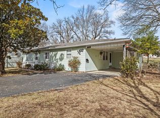 2643 W Walnut Street, Springfield, MO 65806