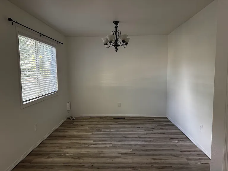 9253 SW Davies Rd — Photo 6