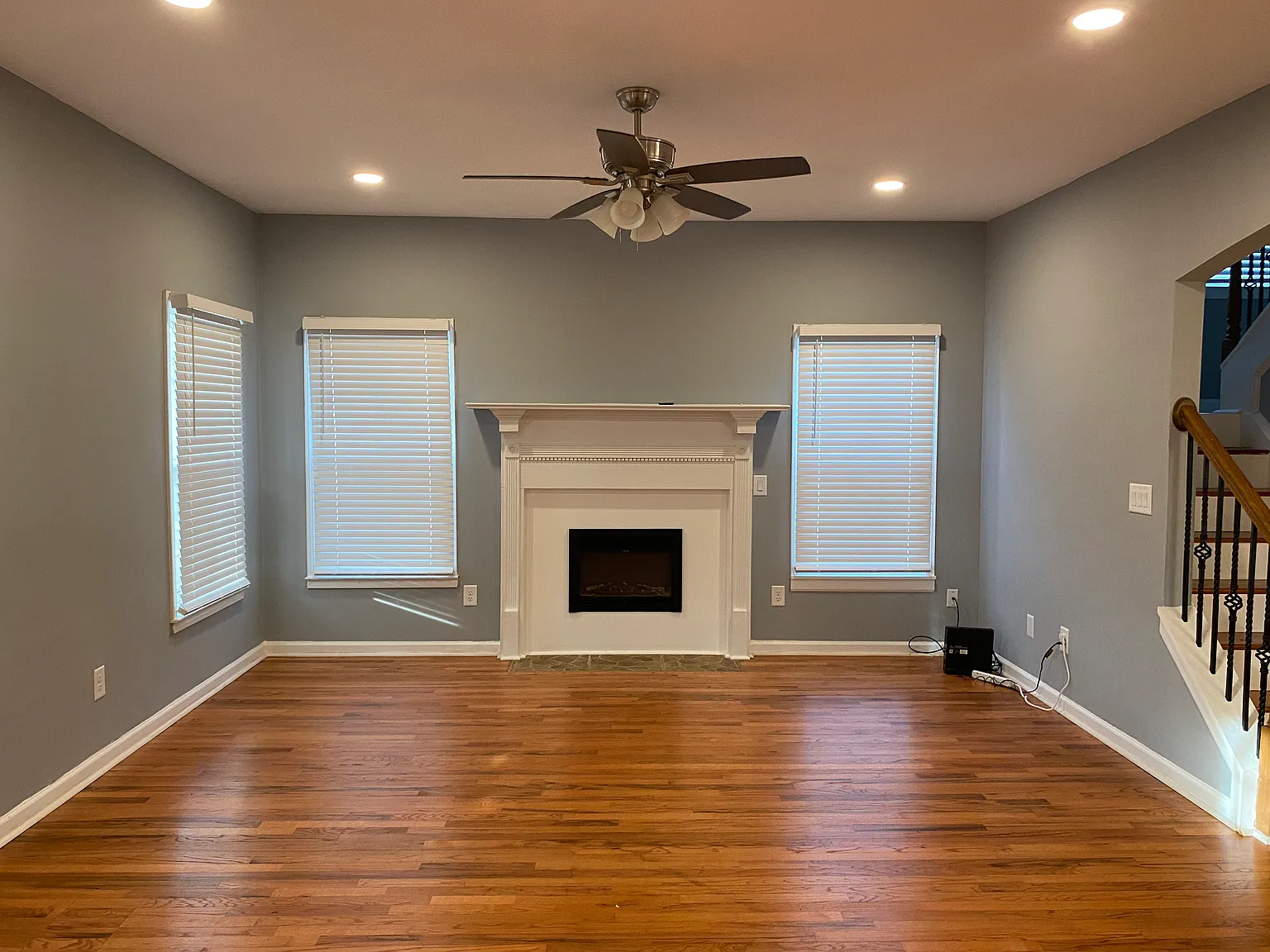 339 Elm St NW — Photo 2
