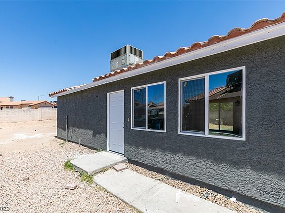 3rd image of 2112 Birch Leaf Cir