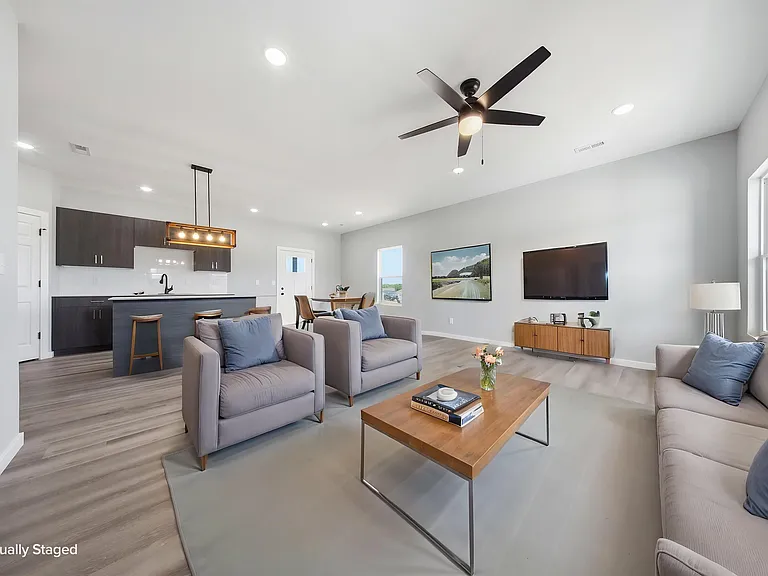 4875 W Ridge Ln — Photo 3