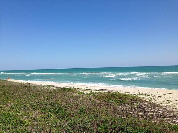 3rd image of 7904 S Ocean Dr