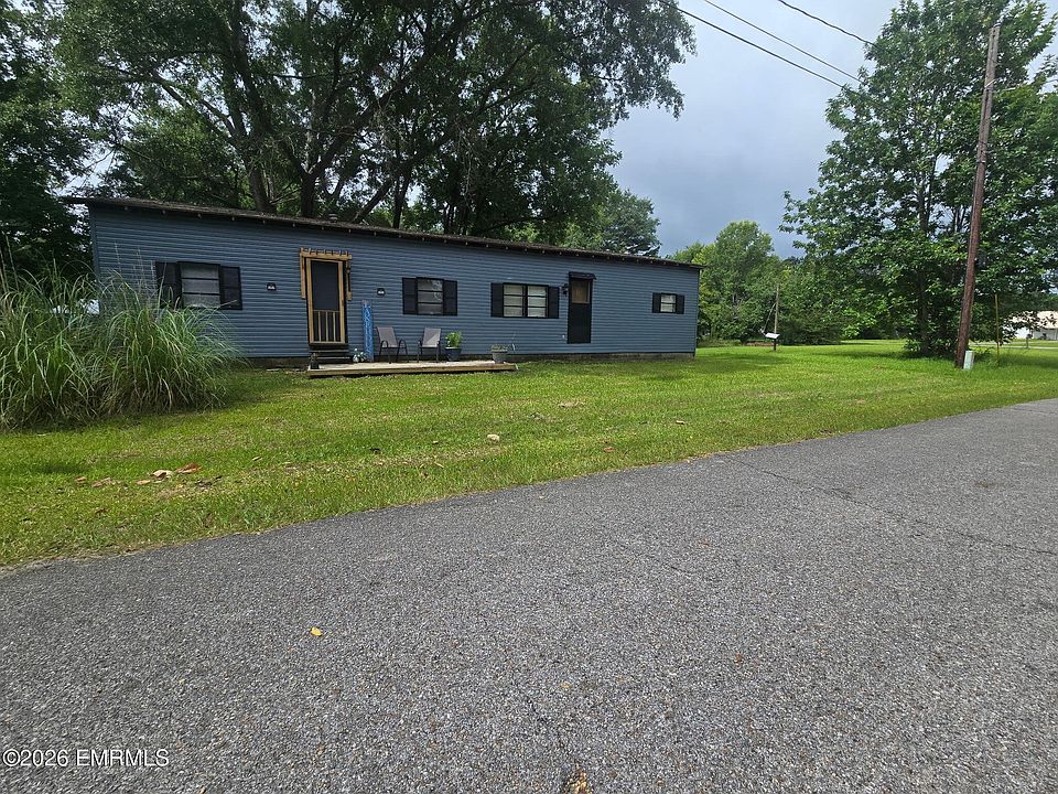 1st image of 3628 Louise Dr