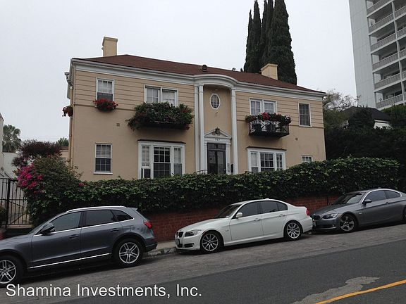 4th image of 963 N Doheny Dr #6442930