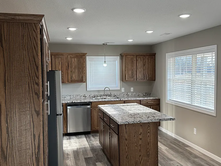 1617-1619-1637 1617ripley160e — Photo 12