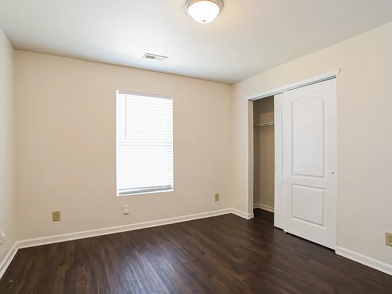 4532 Stone Mountain Dr — Photo 13