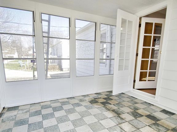 5th image of 4245 Wyncote Rd