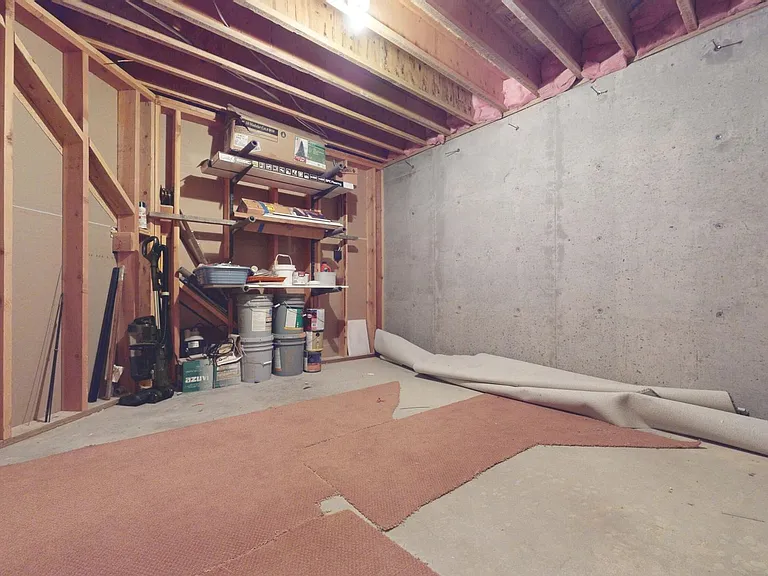 853 W Kestrel Ct — Photo 30